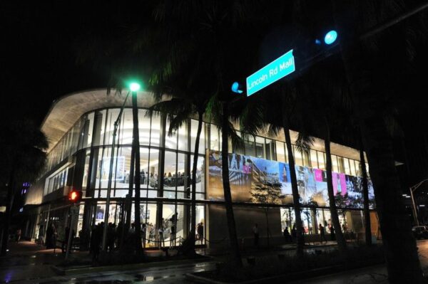 Gap_20Lincoln_20Road_20Exterior3for_20web.0