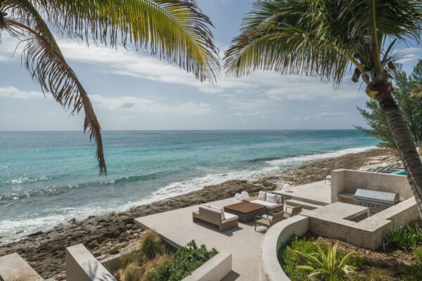 out-of-the-blue-cat-cay-residence-touzet-studio-bahamas_dezeen_2364_col_19-1704×1137